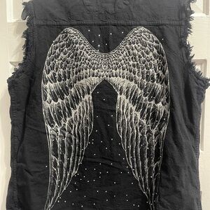 Women’s  Charcoal Sleeveless Vest